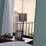 De