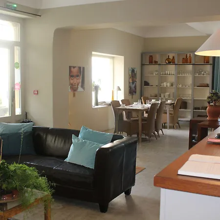 Hotel De 3*